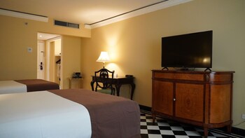 Standard Double Room, 2 Queen Beds