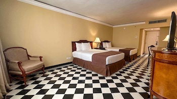 Standard Double Room, 2 Queen Beds