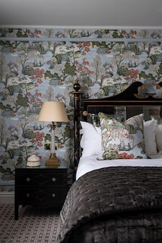 Deluxe Room, 1 King Bed