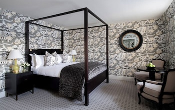 Studio Suite (1 Four Poster Bed)