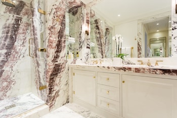 Suite (The Knightsbridge)