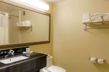 Suite, 1 King Bed, Non Smoking (Upgrade)