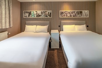 Executive Family Room