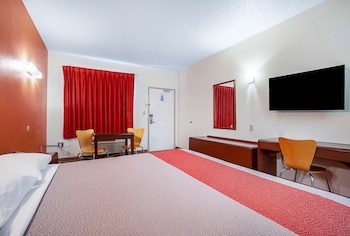 Deluxe Room, 1 King Bed with Sofa bed, Mobility Accessible, Non Smoking