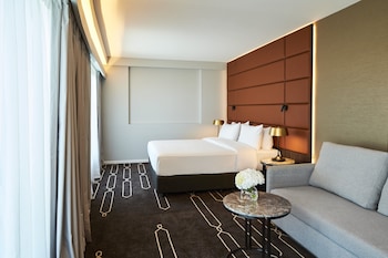 Premium Room, 1 King Bed (High Floor)