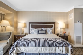 Deluxe Room, 1 King Bed