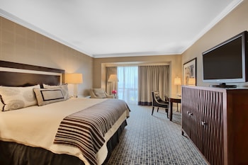 Room, 1 King Bed (Premier View)