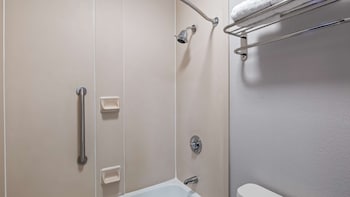 Standard Room, 2 Queen Beds, Non Smoking, Refrigerator & Microwave