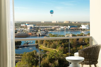 Room, 1 King Bed (Disney Springs View)