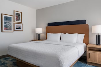 Room, 1 King Bed, Non Smoking
