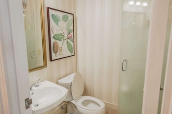 Deluxe Room, 1 King Bed