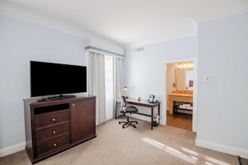 Deluxe Room, 1 King Bed