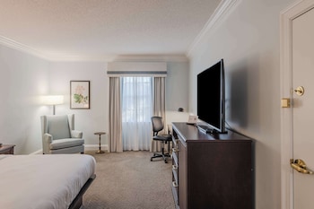 Room, 1 King Bed, Accessible (Hearing)