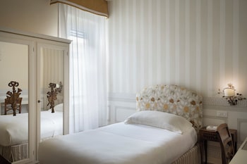 Classic Single Room