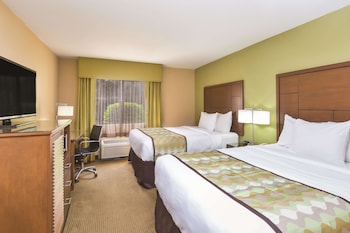Deluxe Room, 2 Queen Beds, Non Smoking