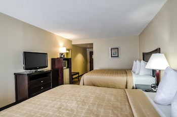 Standard Room, 2 Queen Beds, Non Smoking
