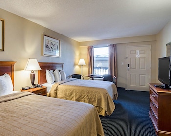 Standard Room, 2 Double Beds, Non Smoking