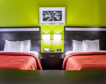 Room, 2 Queen Beds, Accessible, Non Smoking