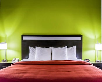 Suite, 1 King Bed, Non Smoking