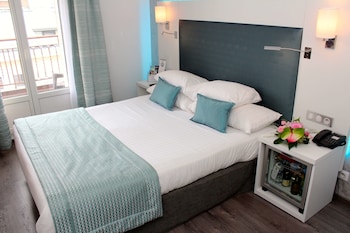 Classic Room, 1 Double Bed, Non Smoking (Small Room)