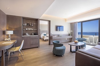 Luxury Suite