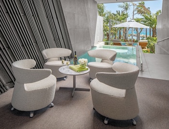 Junior Suite Ground Floor, Sea View, with Private Pool (3 adults)