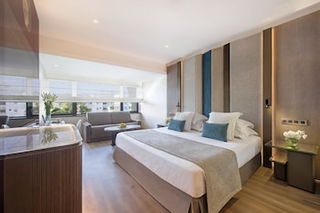 Superior Inland View (3 adults)