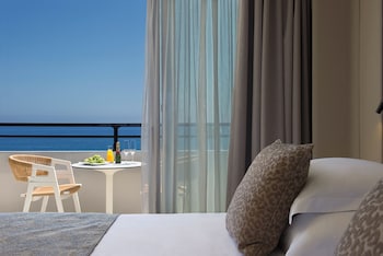 Luxury Sea View Room