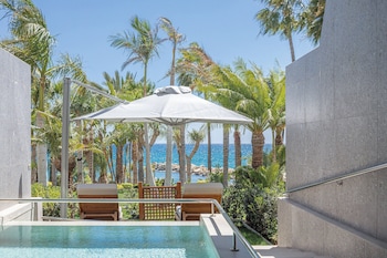 Junior Suite Ground Floor, Sea View, with Private Pool (3 adults)