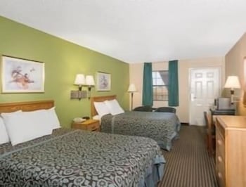 Double Room, 2 Double Beds