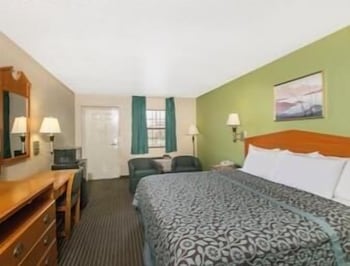Standard Room, 1 King Bed