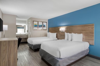 Standard Room, 2 Double Beds, Non Smoking, Refrigerator & Microwave