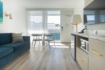 Suite, Multiple Beds, Non Smoking (2 Person Sofa Bed)