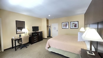 Comfort Room, 1 King Bed, Non Smoking