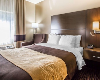 Standard Room, 2 Queen Beds, Non Smoking
