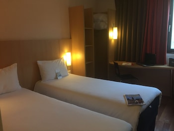 Standard Room, 2 Twin Beds