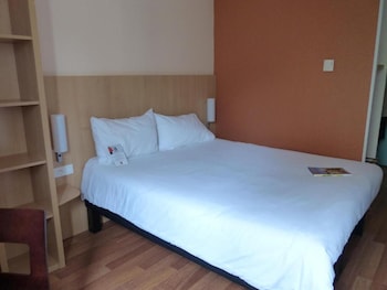 Standard Double Room, Multiple Beds
