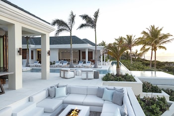 La Dolce Vita (located off-property)