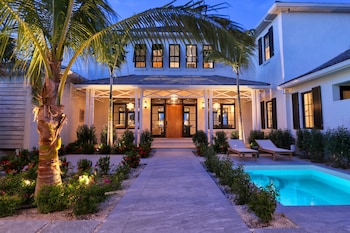 Kisiwa House (located off-property)