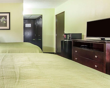 Standard Room, 2 Queen Beds, Non Smoking