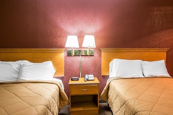 Standard Room, 2 Double Beds, Smoking