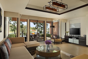 2 Bedrooms Laguna Pool Villa