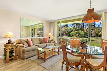 Premium Studio, Garden View
