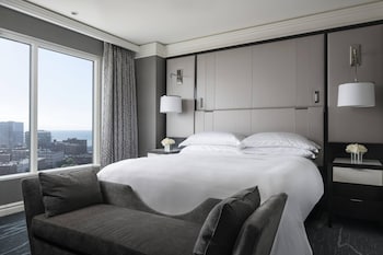 Room, 1 King Bed (Mobility Accessible, Transfer Shower)