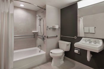Room, 1 King Bed with Sofa bed, Non Smoking (Hearing Accessible)
