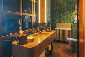Club Room, 1 Double Bed, Pool View, Tower (Tower)
