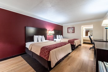 Deluxe Room, 2 Queen Beds, Non Smoking