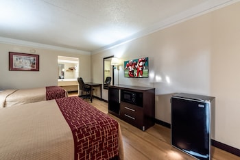 Deluxe Room, 2 Queen Beds, Non Smoking