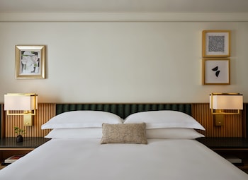 Room, 1 Queen Bed, Roll-in Shower (Roll-In Shower, Mobility)
