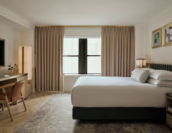 Room, 1 King Bed, City View
